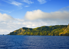 Scenic Cruising Pitcairn Island