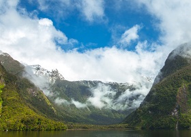 15 Days - Tasman Sea Treasures: New Zealand Fjords & South Australia [Melbourne to Aucklan