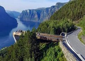 Scenic cruising Sognefjord / Flam, Norway