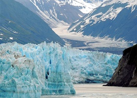 Cruising Yakutat Bay / Hubbard Glacier