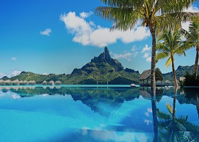 Raiatea, French Polynesia / Motu Mahaea (Tahaa)